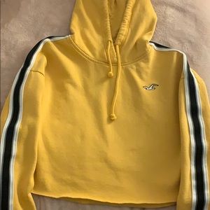 HOLISTER CROP SWEATSHIRT